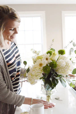 How to Arrange Flowers like an Artist